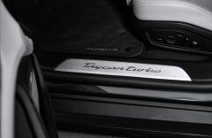 Porsche Taycan Turbo PDCC, pano, noční vize, 360°