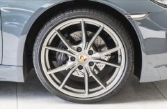 Porsche Cayman 718 navigace, 20" Carerra kola, park asist