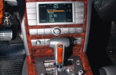 Volkswagen Phaeton 3.0 V6 TDI 4motion, navigace