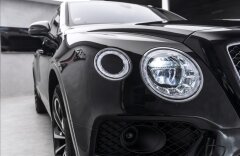 Bentley Bentayga V8 diesel, panorama, CZ