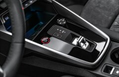 Audi RS3 Sportback, Matrix, B&O, výfuky