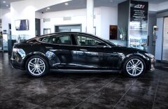 Tesla Model S 85D 4x4 autopilot