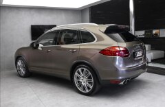 Porsche Cayenne Turbo, bicolor kůže, ventilace sedadel, CZ