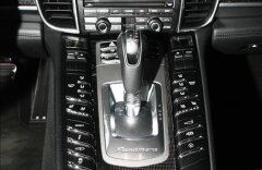 Porsche Panamera 4S, Carbon, Ventilace