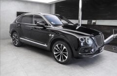 Bentley Bentayga V8 diesel, panorama, CZ