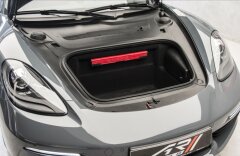 Porsche Cayman 718 navigace, 20" Carerra kola, park asist