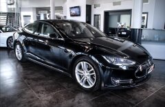 Tesla Model S 85D 4x4 autopilot
