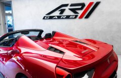 Ferrari 488 Spider, karbonová sedadla, lift, kamera, skladem!!