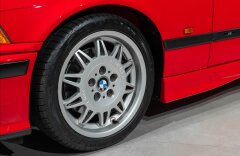 BMW M3 3,0 ZBERATEĽSKÝ KUS, MANUÁL