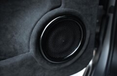 Abarth 595 1,4 ESSESSE, BEATS AUDIO, AKRAPOVIČ, CARBON