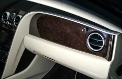 Bentley Continental Flying Spur W12 Mulliner, entertainment