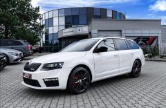 Škoda Octavia 2.0 TDI RS DSG, webasto, black paket, záruka