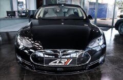 Tesla Model S 85D 4x4 autopilot