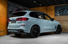 BMW X5 4,4 M60i xDRIVE, H/K, PANO, SOFTCLOSE, MASÁŽE