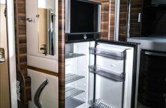Laika  ECOVIP 2,3D, L4012DS, CZ, 1.maj  obytný automobil