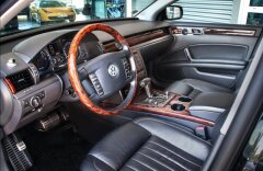 Volkswagen Phaeton 3.0 V6 TDI 4motion, navigace