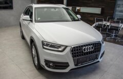 Audi Q3 2.0 TDI quattro, automat, Alcantara, CZ