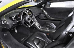 McLaren MP4-12C Karbon paket, CZ