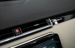 Rover 3,0 RANGE ROVER VELAR 3.0  V6 D300 R-Dynamic SE