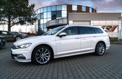Volkswagen Passat 2.0 TDI Highline R-line, LED, kamera, CZ