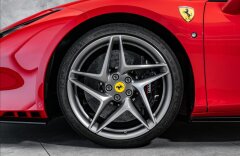 Ferrari F8 SPIDER, LIFT, Carbon, JBL