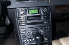 Volvo XC90 D5 AWD, 7míst, stropní DVD, CZ