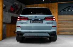 BMW X5 4,4 M60i xDRIVE, H/K, PANO, SOFTCLOSE, MASÁŽE