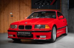 BMW M3 3,0 ZBERATEĽSKÝ KUS, MANUÁL