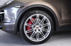 Porsche Cayenne Turbo, bicolor kůže, ventilace sedadel, CZ