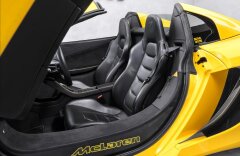 McLaren MP4-12C Karbon paket, CZ