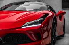 Ferrari F8 3,9 F8 Spider V8, karbon, kamera, Alcantara, CZ