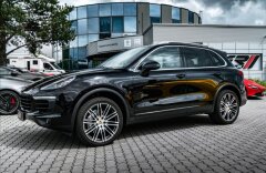Porsche Cayenne V8 S Diesel, bikolor, panorama, Bose, CZ