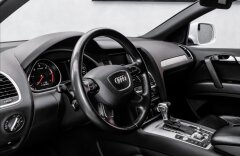 Audi Q7 3.0 TDI quattro S-line, panorama, Bose, 1.majitel