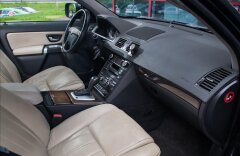 Volvo XC90 D5 AWD, 7míst, stropní DVD, CZ