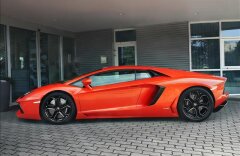 Lamborghini Aventador LP 700-4
