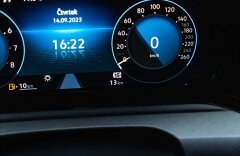 Volkswagen Golf 1,5 VIII, LIFE, KAMERA, NOVÉ AUTO
