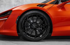 McLaren ARTURA Performance, SKLADEM!!!