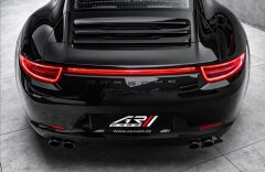 Porsche 911 Carrera 4S, PCM, výfuky