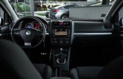Volkswagen Golf 3,2 V R32 3.2 DSG 4 MOTION, NAVI, KV