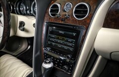 Bentley Continental Flying Spur W12 Mulliner, entertainment