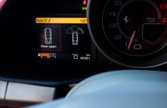 Ferrari 458 Italia bicolour, JBL, 7let servis