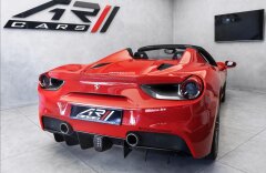 Ferrari 488 Spider, karbonová sedadla, lift, kamera, skladem!!