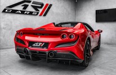 Ferrari F8 3,9 F8 Spider V8, karbon, kamera, Alcantara, CZ
