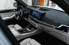 BMW X5 4,4 M60i xDRIVE, H/K, PANO, SOFTCLOSE, MASÁŽE