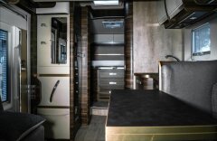 Laika  ECOVIP 2,3D, L4012DS, CZ, 1.maj  obytný automobil