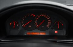 BMW Řada 8 5,6 850CSi, YOUNGTIMER, HI-FI