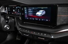 Škoda Octavia 2,0TDI RS 4x4 DSG*HUD*tažné*WiFi