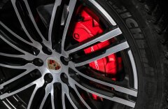 Porsche Macan TURBO PDK PERFORMANCE Karbon Vzduch