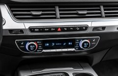Audi Q7 3,0 TDI 200kW Sline, Vzduch, LED, Tažné