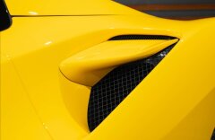 Ferrari F8 3,9 TRIBUTO, SPIDER, LIFT, KAMERA, ZÁRUKA